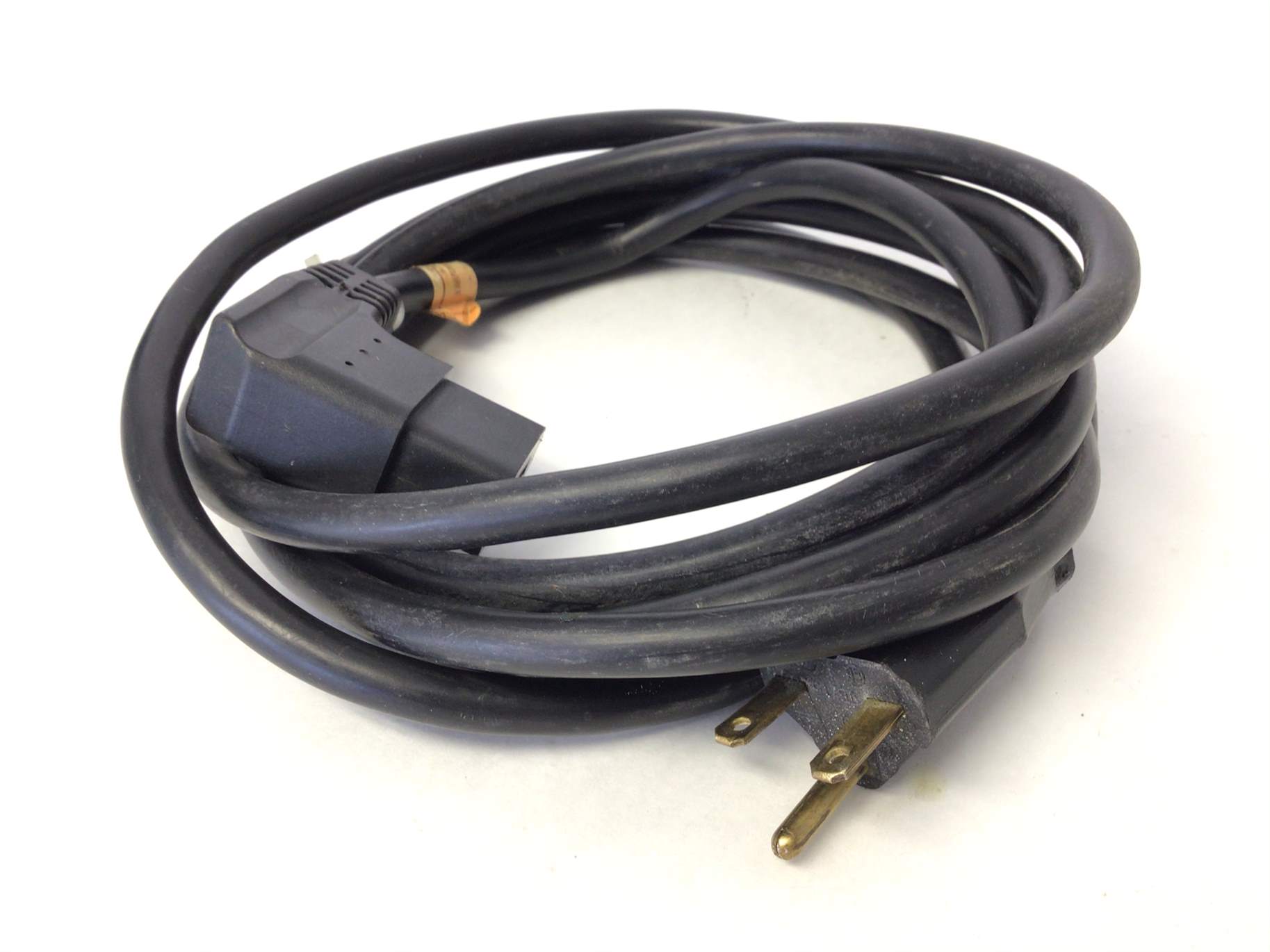 10- Treadmill 110V 20A power cord T Blade